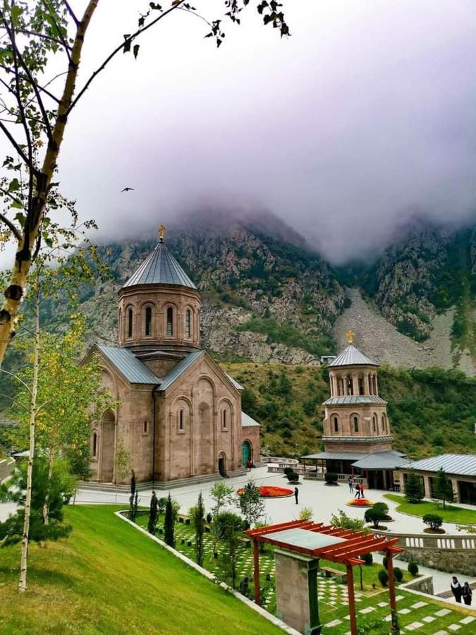 מלון Crystal Kazbegi מראה חיצוני תמונה